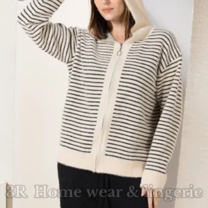 photo 5974496626720050124 y